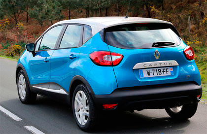 Renault Captur, Škoda Kamiq (SUV) o similar